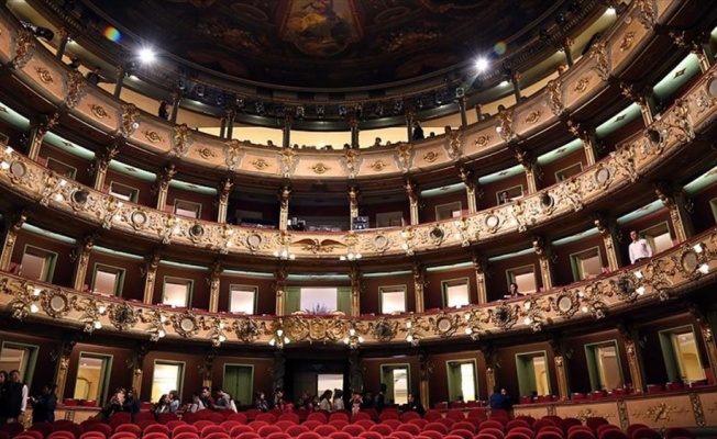 Kolombiya’daki Güney Amerika'nın tarihi Colon Tiyatrosu ilgi çekiyor