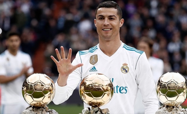 Ronaldo futbolu Real Madrid'de bırakmak istiyor