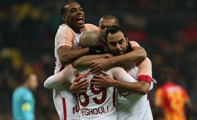 Galatasaray 3 puanı 3 golle aldı