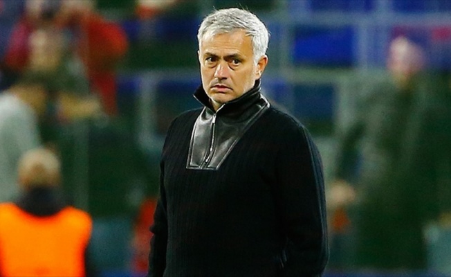 Manchester United Mourinho'nun sözleşmesini uzattı