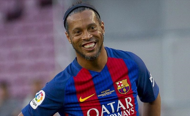 Ronaldinho futbolu bıraktı