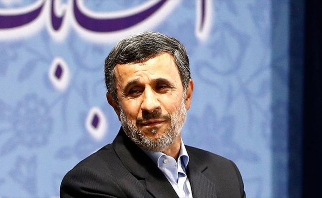 Ahmedinejad'dan Hamaney'e eleştiri