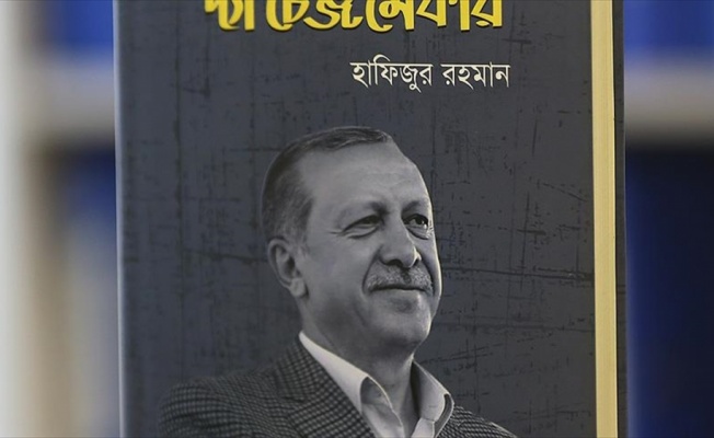 Cumhurbaşkanı Erdoğan'ı ülkesinde tanıtmak için kitap yazdı