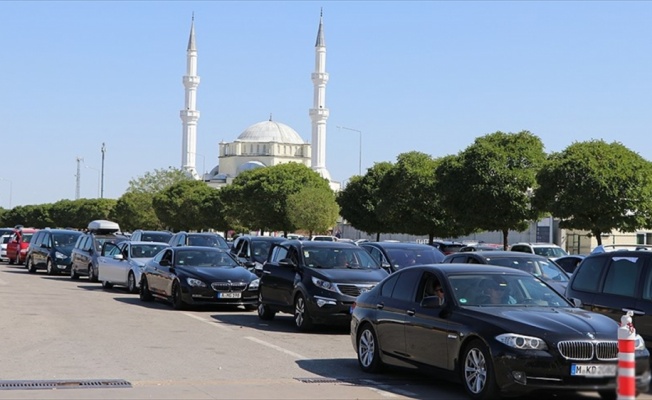 Yabancı plakalı araçlara sınırda ceza ödeme zorunluluğu