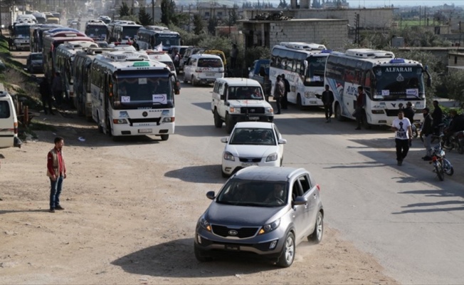 Esed'in kuşattığı Kadem'den bin 55 sivil tahliye edildi