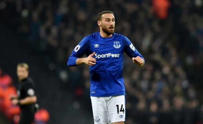 Everton'a 3 puanı Cenk Tosun getirdi