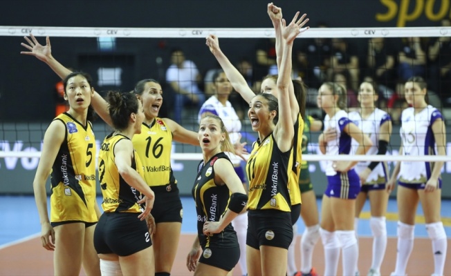 VakıfBank Dörtlü Final'e yükseldi