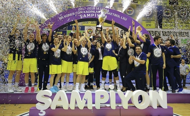 Basketbolda sezonun şampiyonu Fenerbahçe