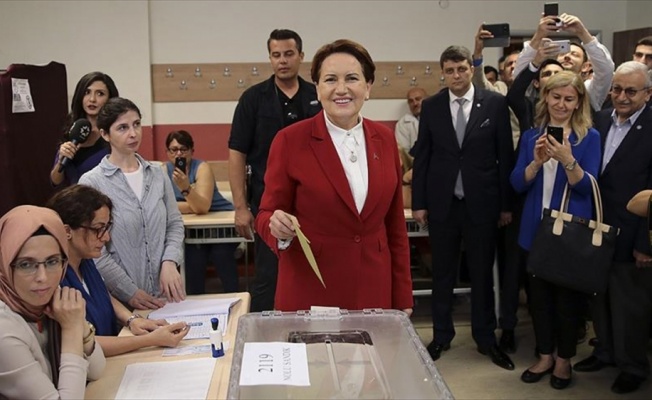 Akşener: Seçmenin hür iradesiyle yaptığı tercih tartışılmaz