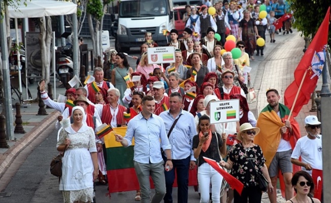 'Türk festivalleri dünya sanatına açık'