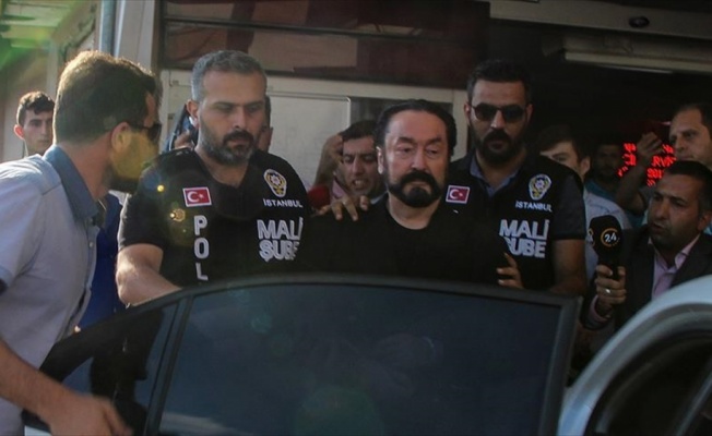 Adnan Oktar&#039;ın 121 internet sitesi erişime kapatıldı