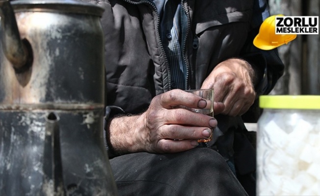 Alın terine kömür karası karışanlar