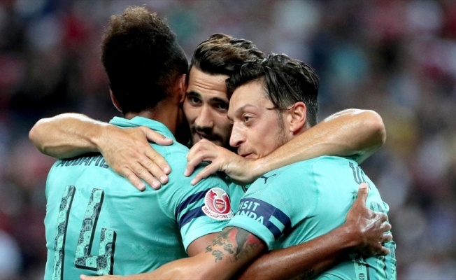 Arsenal, PSG'yi farklı yendi