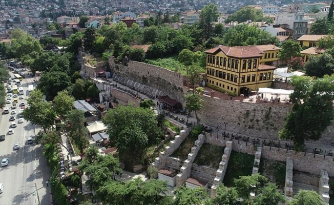 Bahçesindeki sümbüllerin adını taşıyan asırlık konak