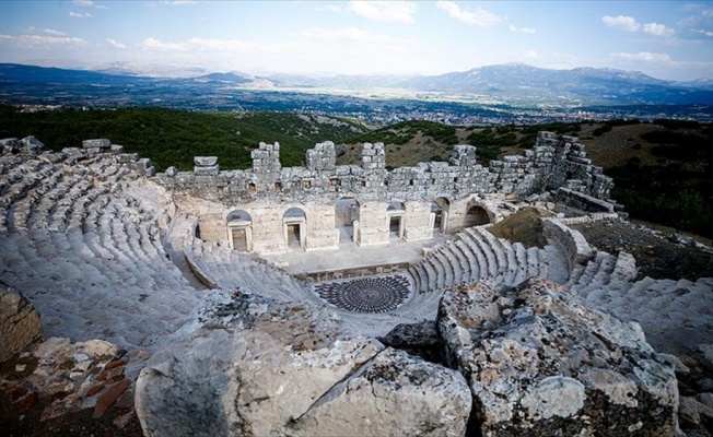 Mitolojideki 'nazar boncuğu' Medusa ziyaretçilerini bekliyor