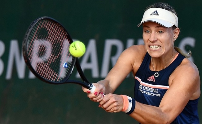 Wimbledon'da şampiyon Kerber