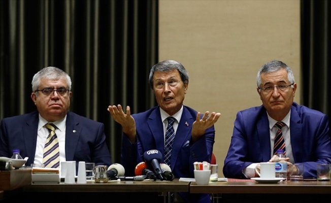 Yusuf Halaçoğlu: Akşener'in partiyi bir yere götürmesi mümkün değil