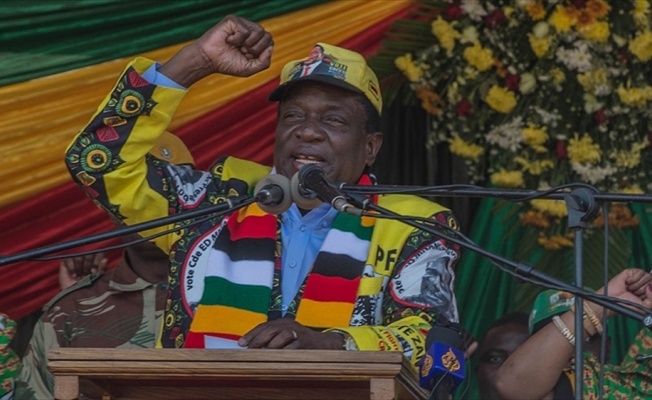 Zimbabve'de seçimi Mnangagwa kazandı