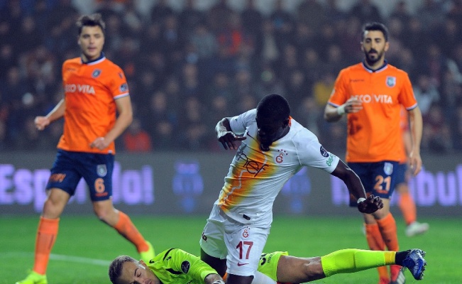 Derbide puanlar paylaşıldı: M. Başakşehir: 1 - Galatasaray: 1