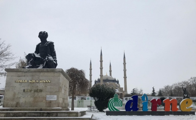 Edirne beyaza büründü