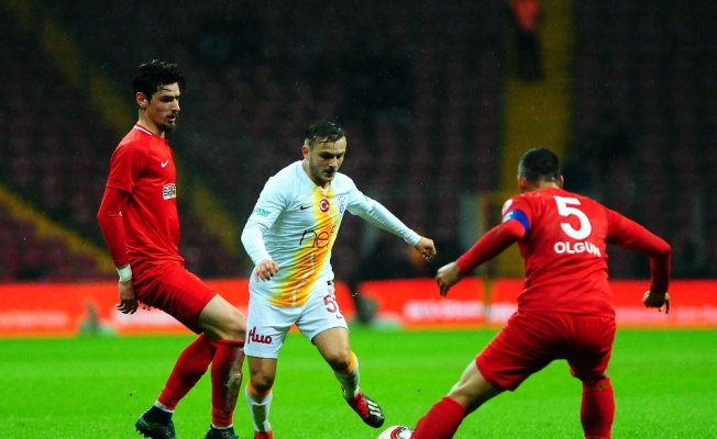 Galatasaray beraberlikle turladı