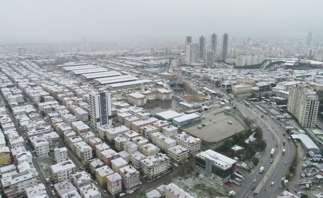 İstanbul’u kaplayan beyaz örtü havadan görüntülendi