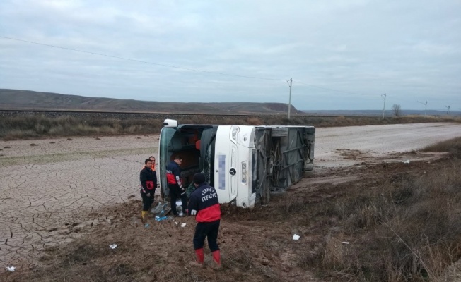 Yozgat’ta yolcu otobüsü devrildi: 1 ölü, 15 yaralı