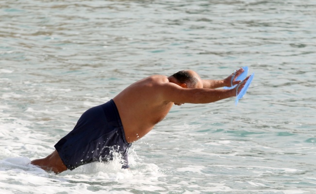 Antalya’da kışın deniz keyfi