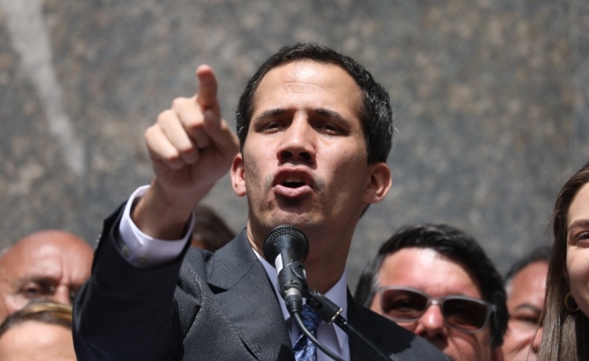 Guaido: Orduyla gizli görüşmeler yaptık