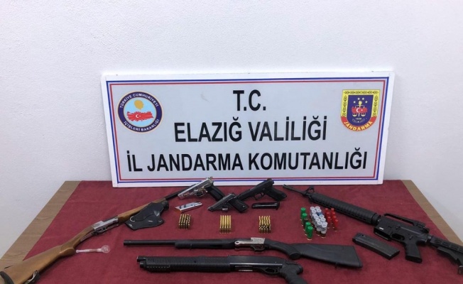 Silah ve mühimmat kaçakçılarına operasyon: 13 gözaltı