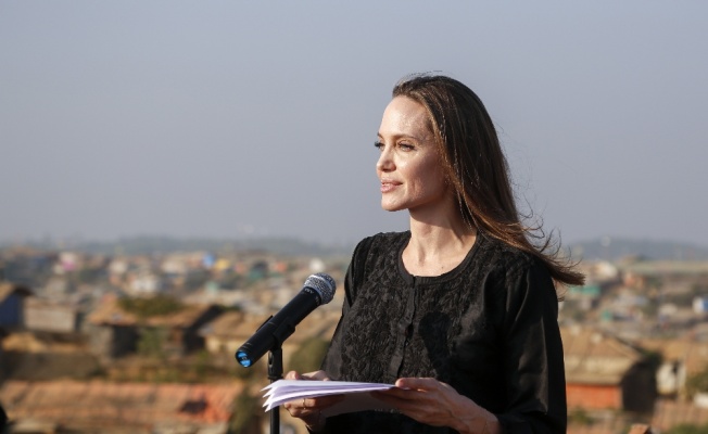 Angelina Jolie, Arakanlı Müslümanları ziyaret etti