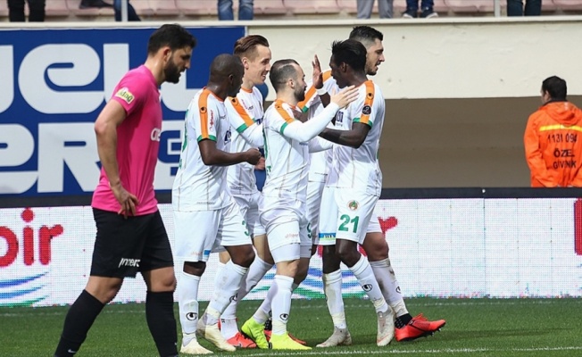 Aytemiz Alanyaspor evinde farklı galip