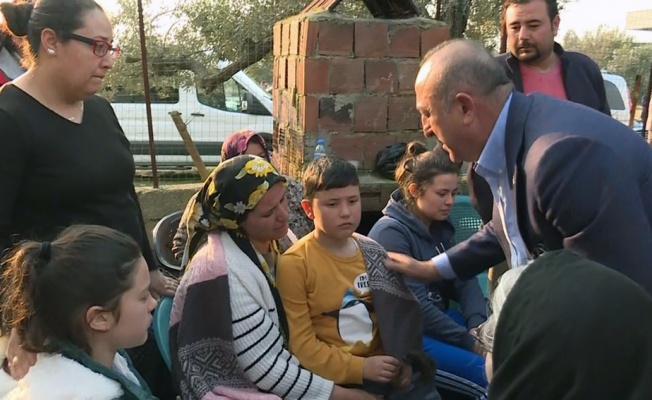 Bakan Çavuşoğlu’ndan taziye ziyareti