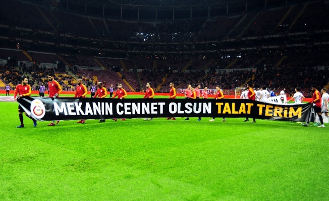 Galatasaray ve Hatayspor’dan Talat Terim için pankart