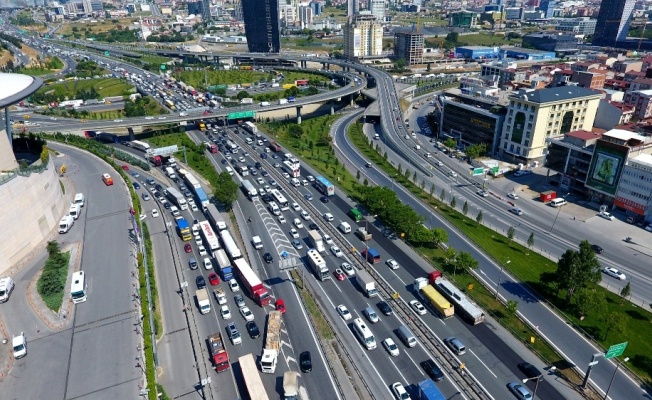 İstanbul’un araç sayısı 20 ilin nüfusuna denk