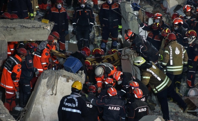 Kartal'da bina çökmesi sonucu ölenlerin sayısı 21'e yükseldi