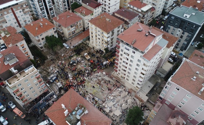 Kartal’da çöken binada ölenlerin sayısı 11’e yükseldi