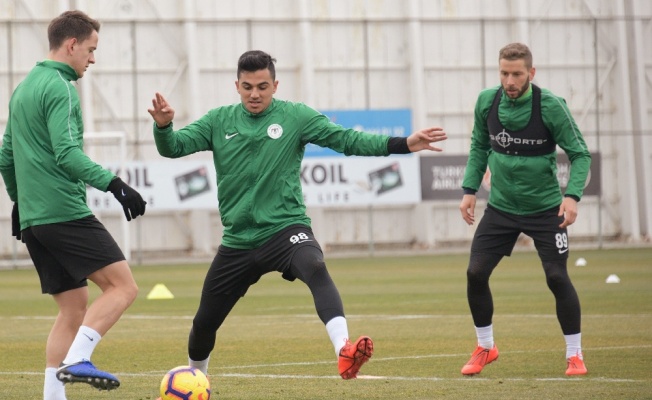 Konyaspor, Fenerbahçe taktiğini çalıştı