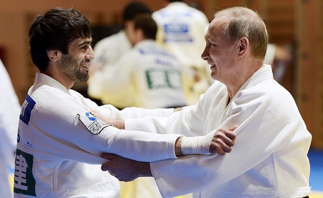 Putin Soçi zirvesinin ardından judo yaptı