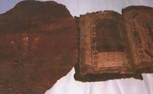 Afyonkarahisar’da 1300 yıllık Tevrat ele geçirildi