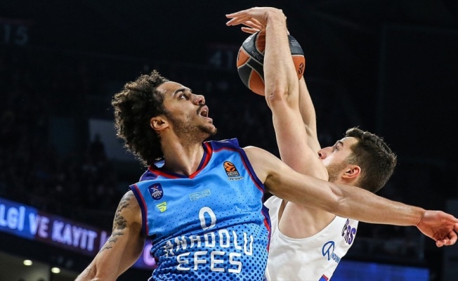 Anadolu Efes son hücumda kaybetti