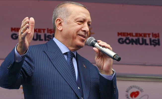 Cumhurbaşkanı Erdoğan: Bayrak düşmanları hala aynı bataklıkta çırpınıyor