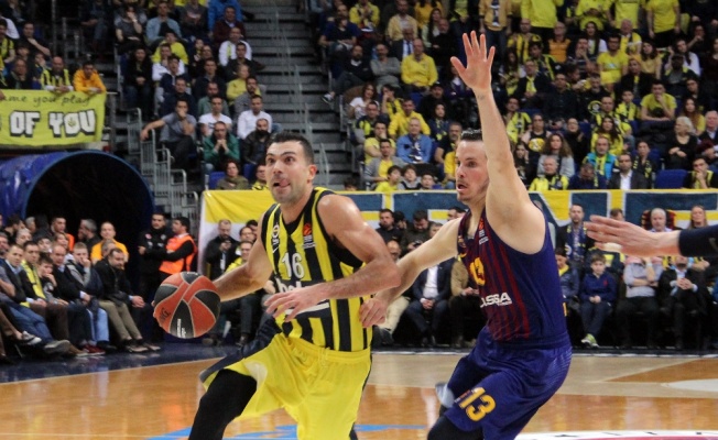 Fenerbahçe, Barcelona’yı mağlup etti