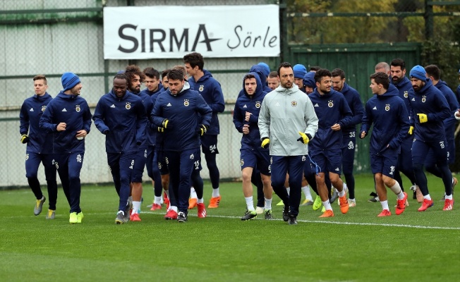 Fenerbahçe Sivasspor hazırlıklarını sürdürüyor