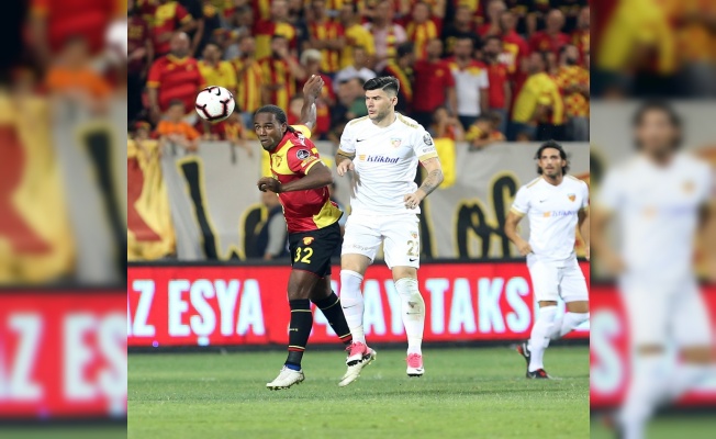 Göztepe milli araları seviyor