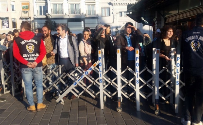 İstiklal Caddesi yaya ve araç trafiğine kapatıldı