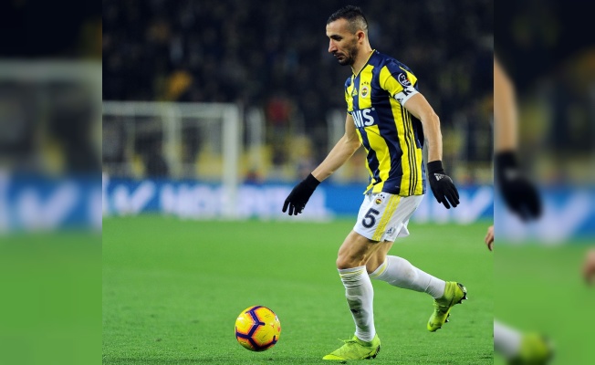 Mehmet Topal’da yırtık tespit edildi