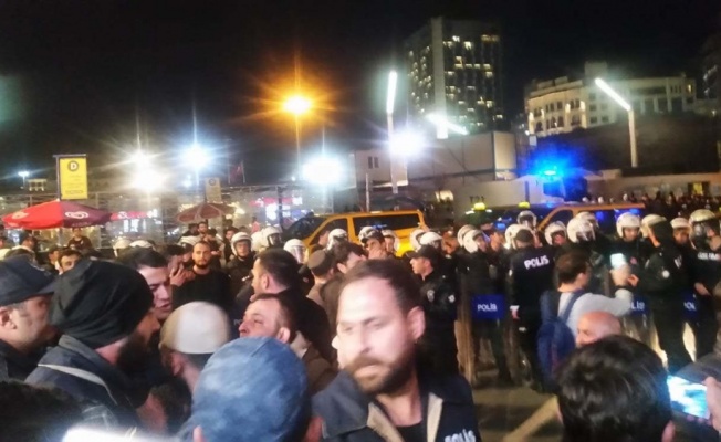 Taksim’de izinsiz gösteriye biber gazlı müdahale