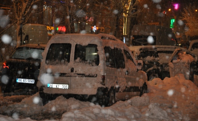 Yüksekova’da kar