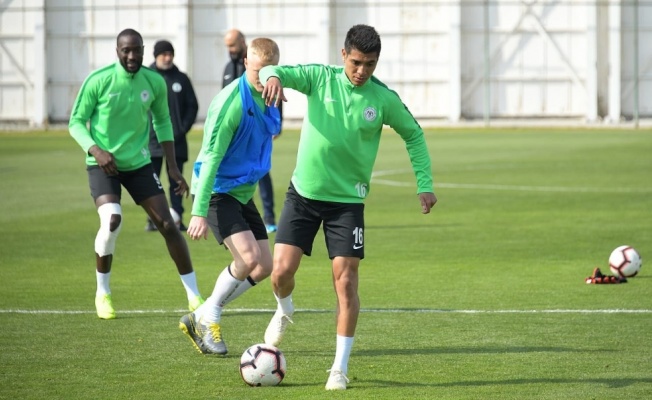 Atiker Konyaspor, M. Başakşehir hazırlıklarını sürdürdü